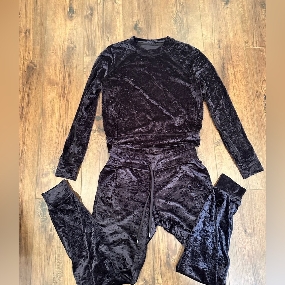 Lululemon Black Crushed Velvet jogger set
